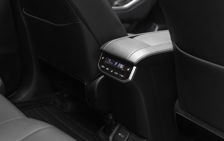 Toyota Highlander, 2024 год, 4 800 000 рублей, 31 фотография
