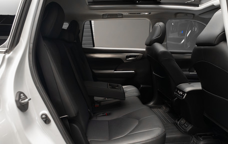 Toyota Highlander, 2024 год, 4 800 000 рублей, 36 фотография