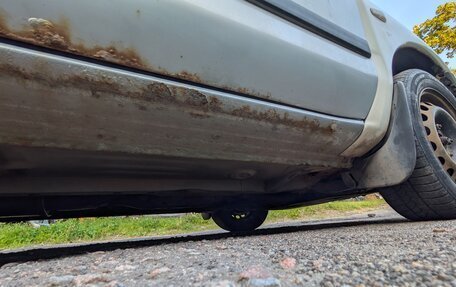 Mitsubishi Carisma I, 2003 год, 210 000 рублей, 16 фотография