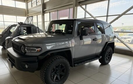Toyota FJ Cruiser, 2022 год, 7 300 000 рублей, 3 фотография