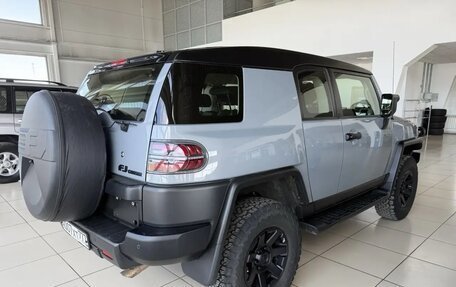 Toyota FJ Cruiser, 2022 год, 7 300 000 рублей, 5 фотография