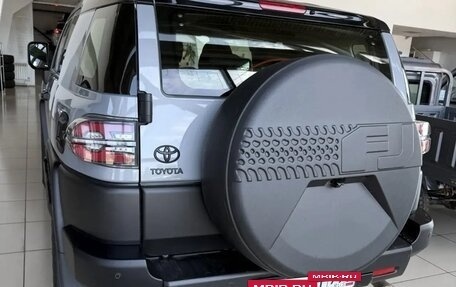 Toyota FJ Cruiser, 2022 год, 7 300 000 рублей, 6 фотография