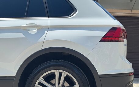 Volkswagen Tiguan II, 2019 год, 2 600 000 рублей, 7 фотография