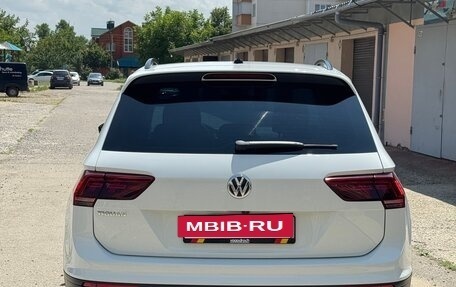 Volkswagen Tiguan II, 2019 год, 2 600 000 рублей, 5 фотография