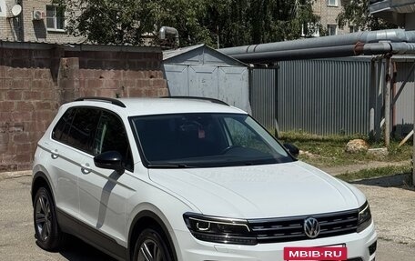 Volkswagen Tiguan II, 2019 год, 2 600 000 рублей, 2 фотография