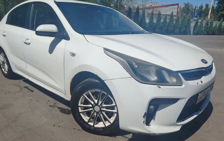 KIA Rio IV, 2019 год, 700 000 рублей, 3 фотография