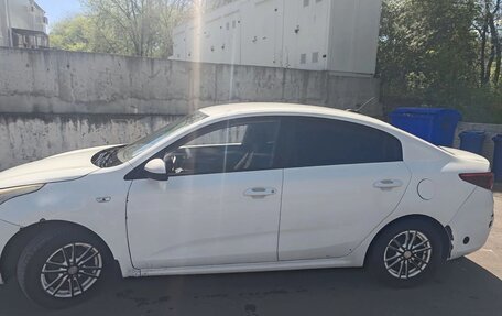 KIA Rio IV, 2019 год, 700 000 рублей, 6 фотография
