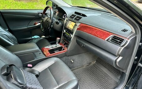 Toyota Camry, 2011 год, 1 490 000 рублей, 10 фотография