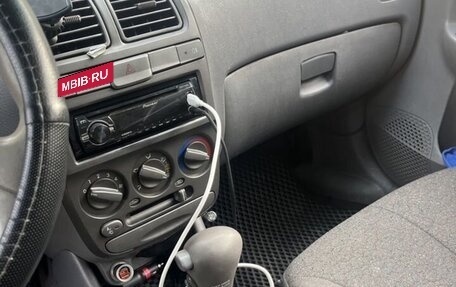Hyundai Accent II, 2004 год, 255 000 рублей, 10 фотография