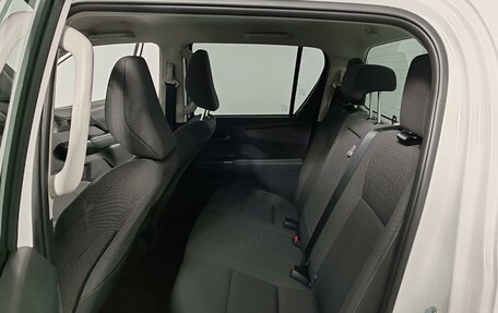 Toyota Hilux, 2025 год, 7 990 000 рублей, 11 фотография