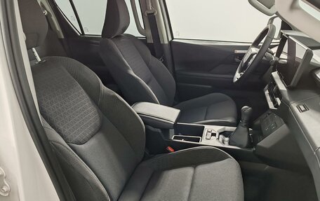Toyota Hilux, 2025 год, 7 990 000 рублей, 18 фотография