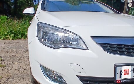 Opel Astra J, 2012 год, 700 000 рублей, 3 фотография