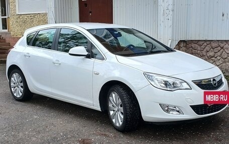 Opel Astra J, 2012 год, 700 000 рублей, 6 фотография