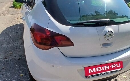 Opel Astra J, 2012 год, 700 000 рублей, 8 фотография