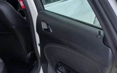 Opel Astra J, 2012 год, 700 000 рублей, 19 фотография