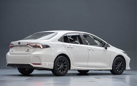 Toyota Corolla, 2022 год, 1 200 000 рублей, 5 фотография