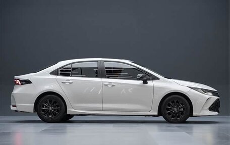 Toyota Corolla, 2022 год, 1 200 000 рублей, 4 фотография