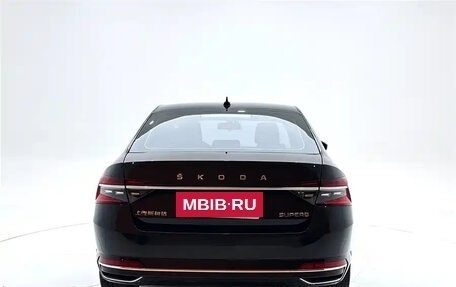 Skoda Superb III рестайлинг, 2022 год, 1 875 999 рублей, 5 фотография