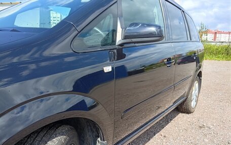 Opel Zafira B, 2008 год, 620 000 рублей, 27 фотография