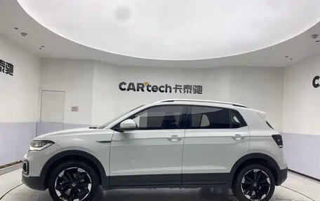 Volkswagen T-Cross I, 2023 год, 1 155 000 рублей, 8 фотография