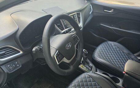 Hyundai Solaris II рестайлинг, 2018 год, 850 000 рублей, 13 фотография