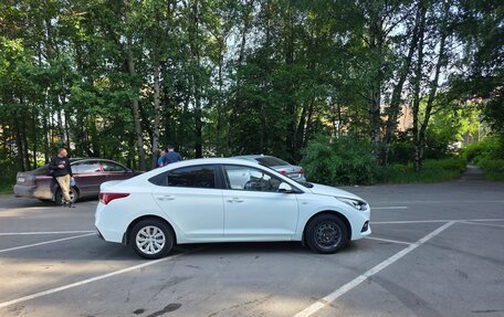 Hyundai Solaris II рестайлинг, 2018 год, 850 000 рублей, 6 фотография