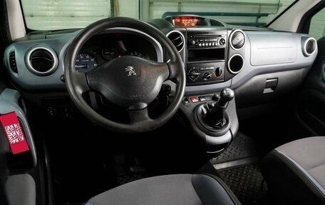Peugeot Partner II рестайлинг 2, 2012 год, 649 000 рублей, 6 фотография