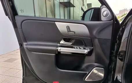 Mercedes-Benz GLB, 2023 год, 2 149 003 рублей, 11 фотография