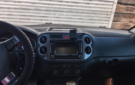 Volkswagen Tiguan I, 2008 год, 920 000 рублей, 26 фотография