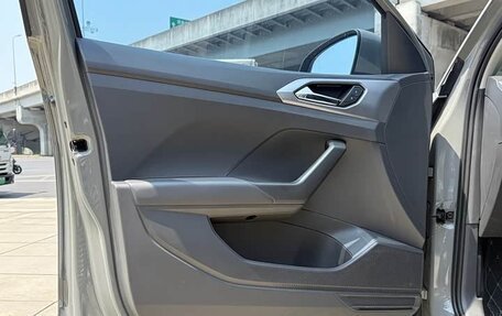 Volkswagen T-Cross I, 2021 год, 1 450 000 рублей, 10 фотография