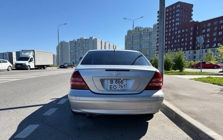 Mercedes-Benz C-Класс, 2005 год, 350 000 рублей, 3 фотография