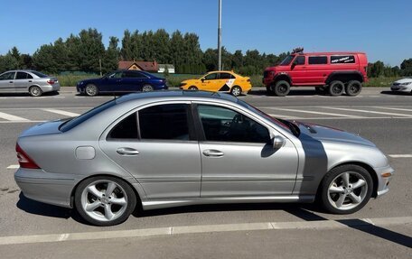 Mercedes-Benz C-Класс, 2005 год, 350 000 рублей, 2 фотография