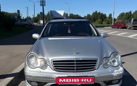 Mercedes-Benz C-Класс, 2005 год, 350 000 рублей, 5 фотография