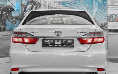 Toyota Camry, 2016 год, 1 749 000 рублей, 5 фотография