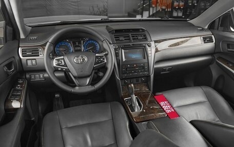 Toyota Camry, 2016 год, 1 749 000 рублей, 7 фотография
