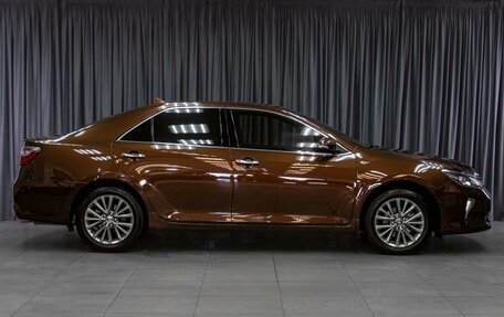 Toyota Camry, 2018 год, 2 569 000 рублей, 5 фотография