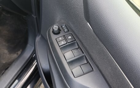 Toyota Yaris, 2020 год, 1 150 000 рублей, 17 фотография