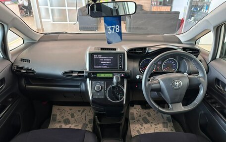Toyota Wish II, 2012 год, 1 489 000 рублей, 15 фотография