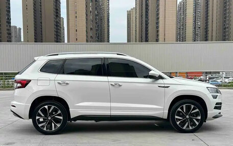 Skoda Karoq I, 2022 год, 1 971 000 рублей, 7 фотография