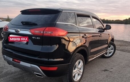 Geely Atlas I, 2018 год, 1 800 000 рублей, 3 фотография