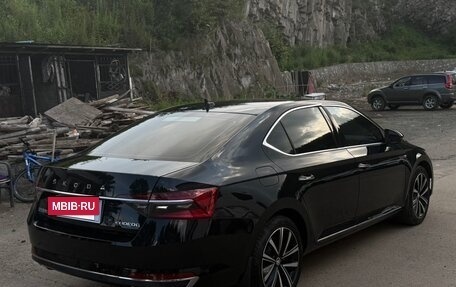 Skoda Superb III рестайлинг, 2023 год, 2 250 000 рублей, 4 фотография