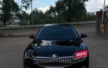 Skoda Superb III рестайлинг, 2023 год, 2 250 000 рублей, 2 фотография