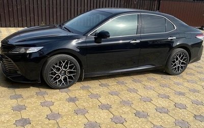 Toyota Camry, 2020 год, 2 700 000 рублей, 1 фотография