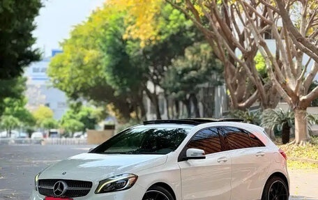 Mercedes-Benz A-Класс, 2018 год, 1 389 003 рублей, 1 фотография
