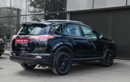 Toyota RAV4, 2017 год, 1 670 000 рублей, 4 фотография