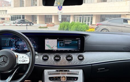 Mercedes-Benz CLS, 2019 год, 6 300 000 рублей, 12 фотография