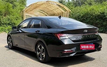 Hyundai Elantra, 2022 год, 1 150 000 рублей, 5 фотография