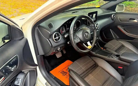 Mercedes-Benz A-Класс, 2018 год, 1 389 003 рублей, 11 фотография