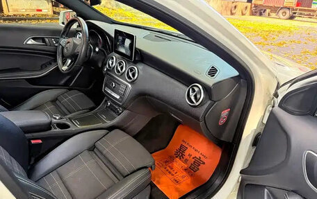 Mercedes-Benz A-Класс, 2018 год, 1 389 003 рублей, 13 фотография