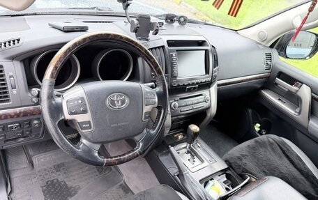 Toyota Land Cruiser 200, 2008 год, 2 300 000 рублей, 13 фотография